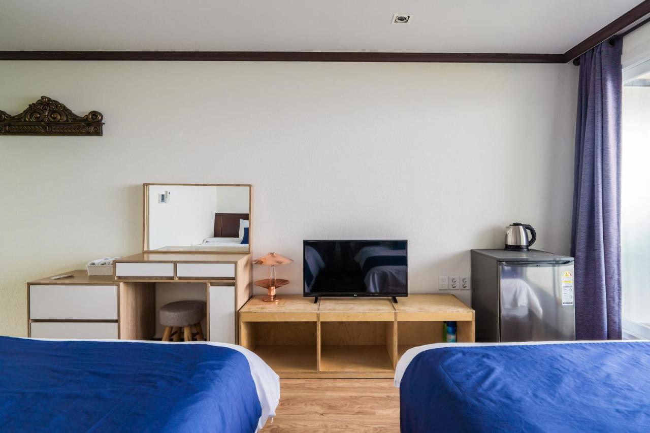Cutie Pie Hotel Jeju Exterior photo
