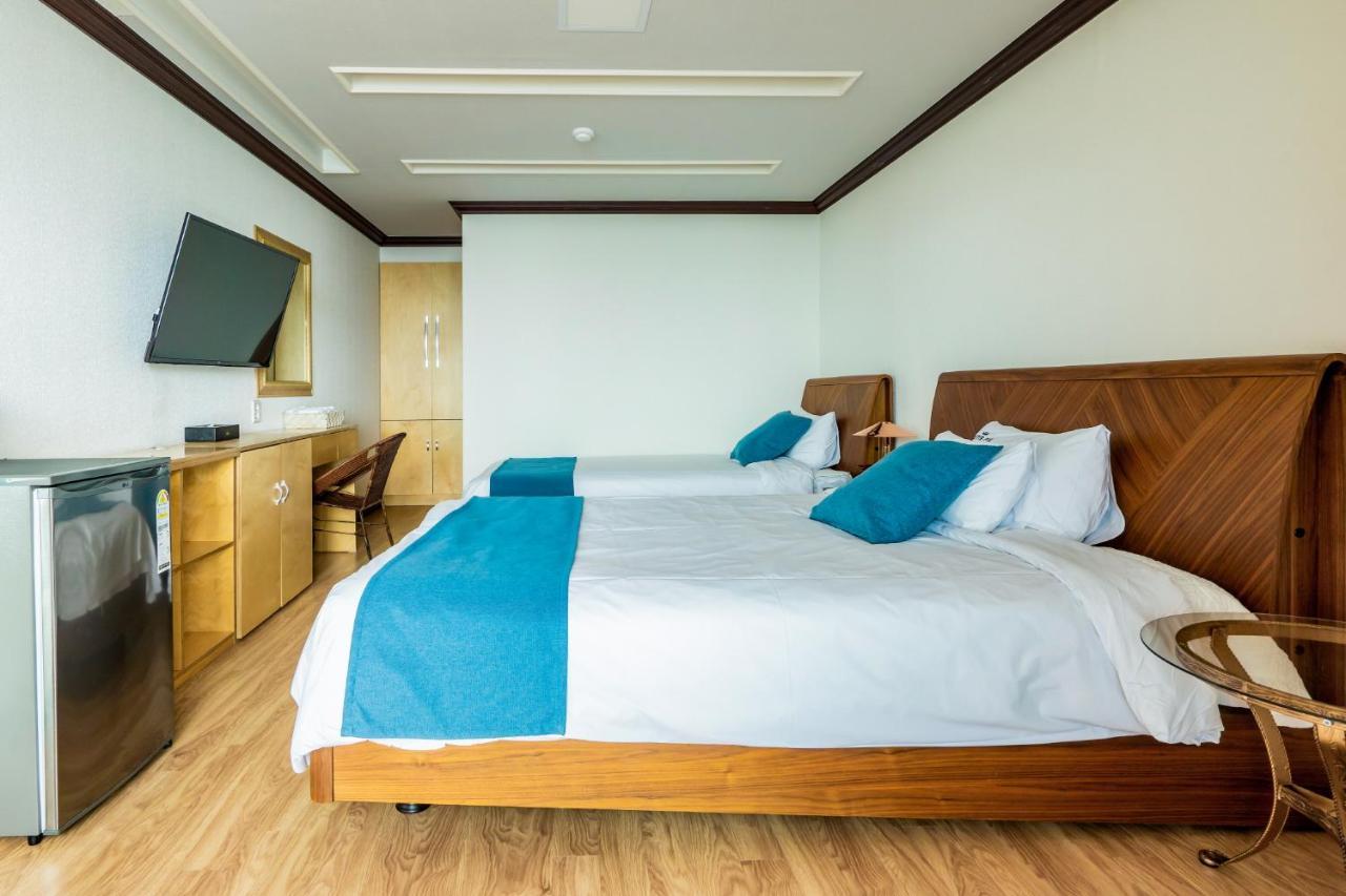 Cutie Pie Hotel Jeju Exterior photo