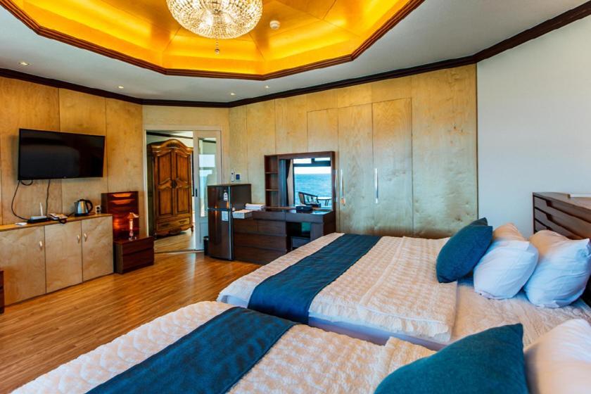 Cutie Pie Hotel Jeju Exterior photo