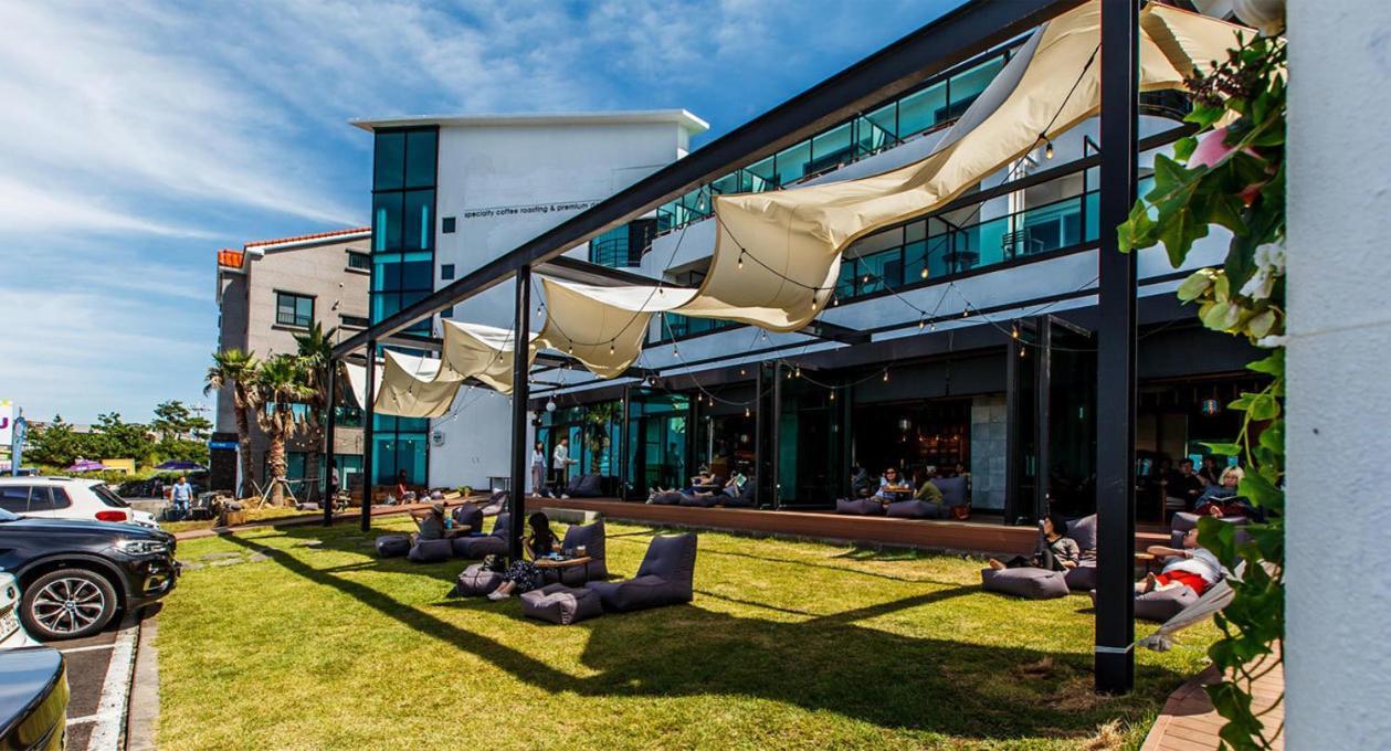 Cutie Pie Hotel Jeju Exterior photo