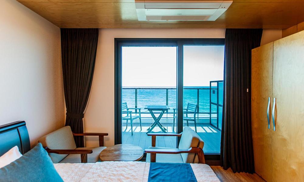 Cutie Pie Hotel Jeju Exterior photo