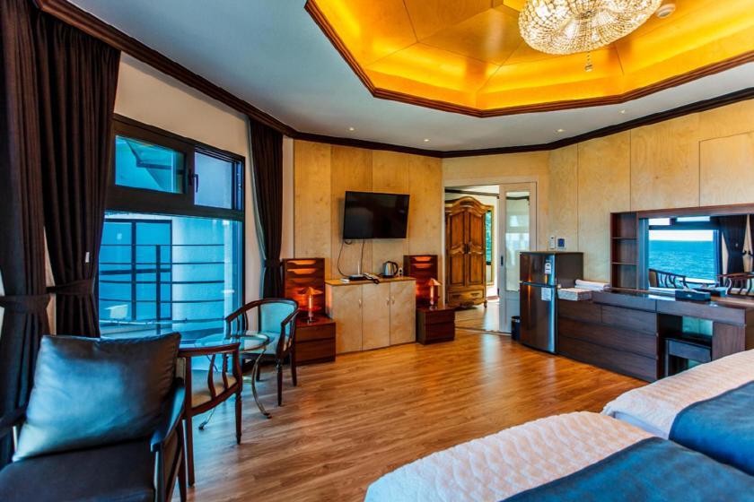 Cutie Pie Hotel Jeju Exterior photo