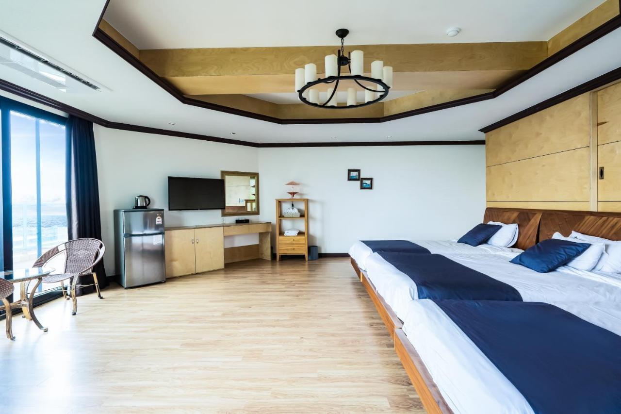 Cutie Pie Hotel Jeju Exterior photo