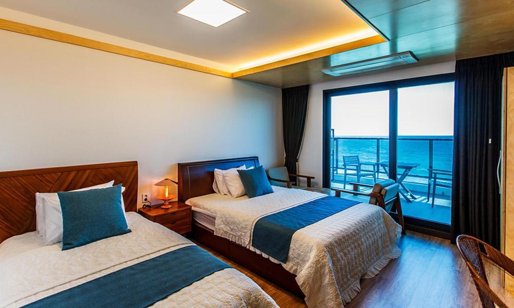 Cutie Pie Hotel Jeju Exterior photo